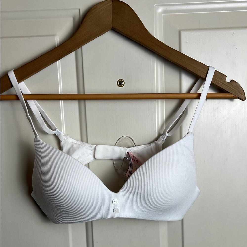 Victoria's Secret White Ribbed Seamless T-Shirt Bra